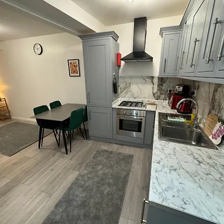 Seven Sisters Hideaway Apartment London Exterior photo